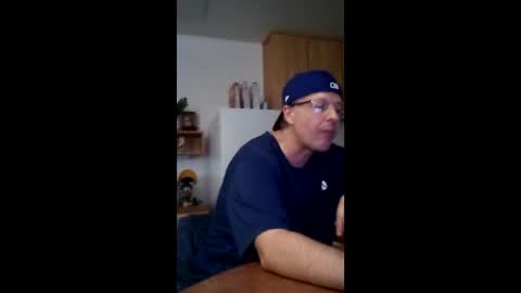 salis1981 online show from May 16, 7:34 pm