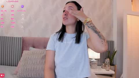 Silvia online show from February 3, 12:21 pm