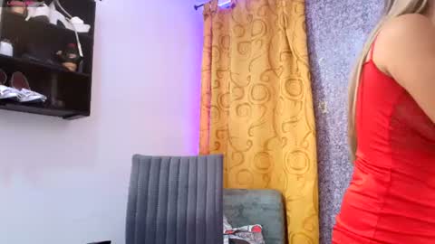 Snapshot of sally_ricci chatting on July 1, 12:40 pm sally_ricci online show from July 1, 12:40 pm