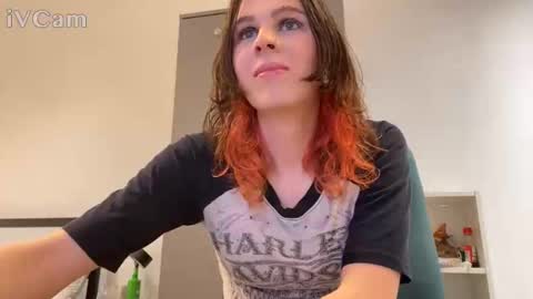 Sally Vae online show from April 21, 8:12 pm