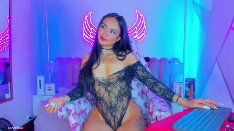 Snapshot of sallybrown_ chatting on February 13, 1:29 pm miss Sally online every night from 1am to 8am Colombia time online show from February 13, 1:29 pm