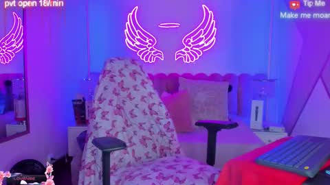 Snapshot of sallybrown_ chatting on February 22, 1:53 pm miss Sally online every night from 1am to 8am Colombia time online show from February 22, 1:53 pm