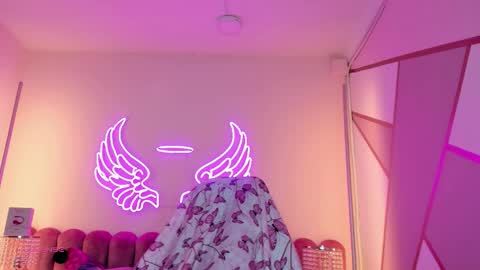 Snapshot of sallybrown_ chatting on March 23, 12:53 pm miss Sally online every night from 1am to 8am Colombia time online show from March 23, 12:53 pm