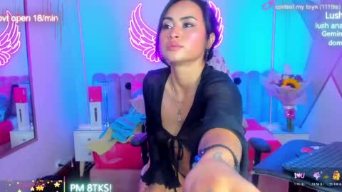 Snapshot of sallybrown_ chatting on June 4, 8:59 pm miss Sally online every night from 1am to 8am Colombia time online show from June 4, 8:59 pm