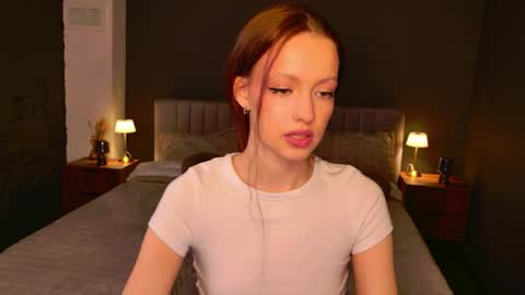 Snapshot of sallypinkman chatting on May 21, 9:16 am Sally Pinkman online show from May 21, 9:16 am