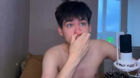 Snapshot of sallypussyboy chatting on November 19, 6:02 am FinnKlein online show from November 19, 6:02 am