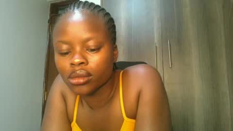 Snapshot of sallysasha254 chatting on December 10, 7:47 am sallysasha254 online show from December 10, 7:47 am