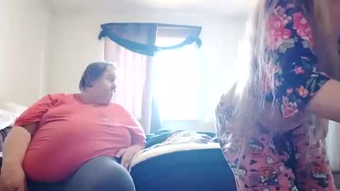Snapshot of sallyspank chatting on July 15, 5:07 pm sallyspank online show from July 15, 5:07 pm