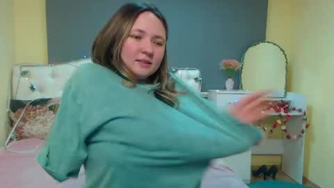 Snapshot of sallyverda chatting on April 21, 3:02 am Sally online show from April 21, 3:02 am