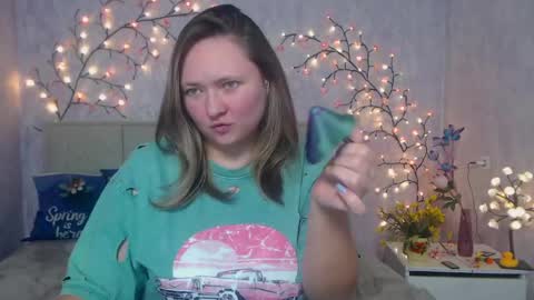 Snapshot of sallyverda chatting on April 21, 6:34 pm Sally online show from April 21, 6:34 pm