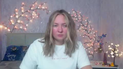 Snapshot of sallyverda chatting on April 28, 6:13 pm Sally online show from April 28, 6:13 pm