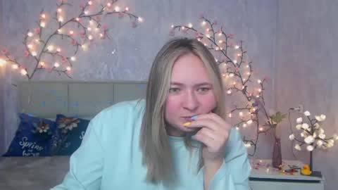 Snapshot of sallyverda chatting on April 30, 6:47 pm Sally online show from April 30, 6:47 pm