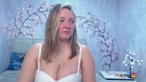 Snapshot of sallyverda chatting on May 11, 6:16 pm Sally online show from May 11, 6:16 pm