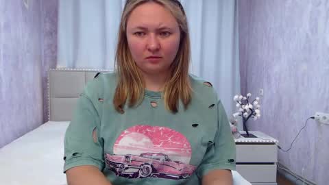 Snapshot of sallyverda chatting on May 29, 5:55 pm Sally online show from May 29, 5:55 pm