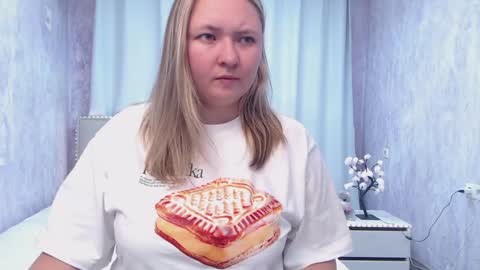 Snapshot of sallyverda chatting on May 30, 8:06 pm Sally online show from May 30, 8:06 pm