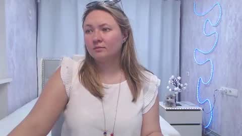 Sally online show from July 20, 5:37 pm