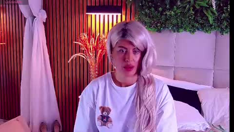 Snapshot of salmaroze chatting on May 12, 3:25 am SalmaRoze online show from May 12, 3:25 am