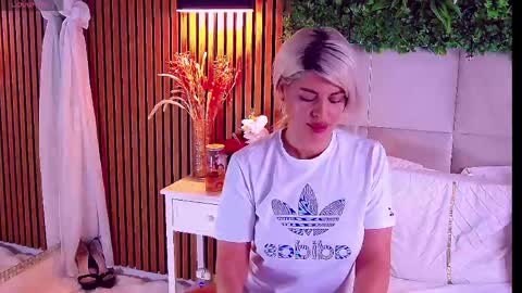 Snapshot of salmaroze chatting on May 24, 3:11 am SalmaRoze online show from May 24, 3:11 am