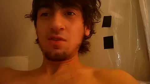 Snapshot of salmonman1305 chatting on January 7, 9:40 am salmonman1305 online show from January 7, 9:40 am