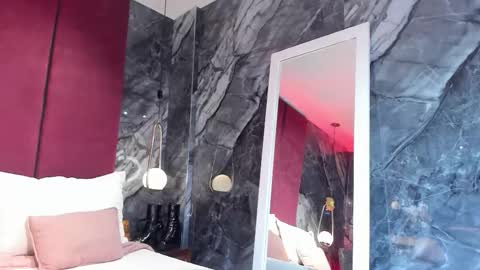 S A L O M E   online show from February 26, 12:26 pm