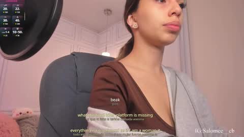 salome__evans online show from December 21, 12:45 pm