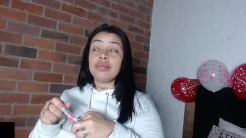 Snapshot of salome__hills chatting on February 14, 6:02 am online show from February 14, 6:02 am