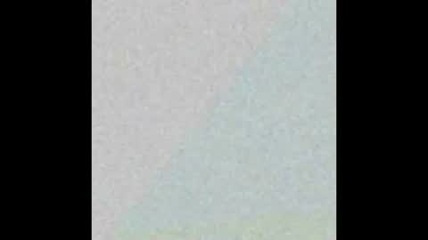 Snapshot of salomediosaperez chatting on October 19, 10:32 pm kitana online show from October 19, 10:32 pm