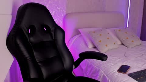 salo online show from February 4, 3:00 am