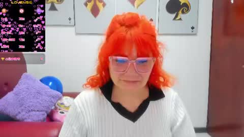 Snapshot of salomee_diazz chatting on June 18, 9:19 pm Salomee diazz online show from June 18, 9:19 pm