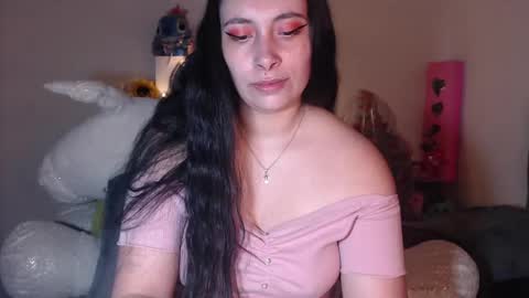 yenny online show from December 10, 4:24 am