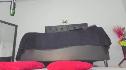 martina online show from May 16, 12:07 am