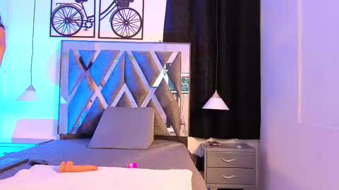 salomewilson online show from January 13, 7:52 pm