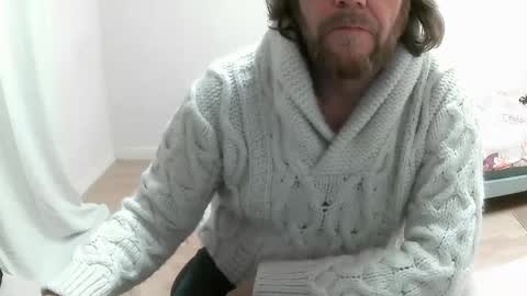 Snapshot of saltimbanquier chatting on January 9, 12:41 pm Saltimbanquier  Salt  ou  Banquier  online show from January 9, 12:41 pm