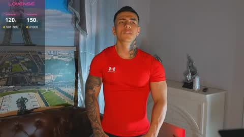 Snapshot of salvatore_damore chatting on May 25, 5:41 pm SALVATORE online show from May 25, 5:41 pm