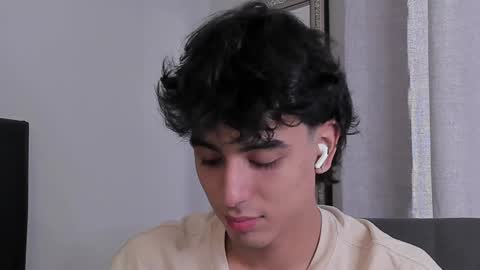 salvatore  online show from January 19, 7:15 pm