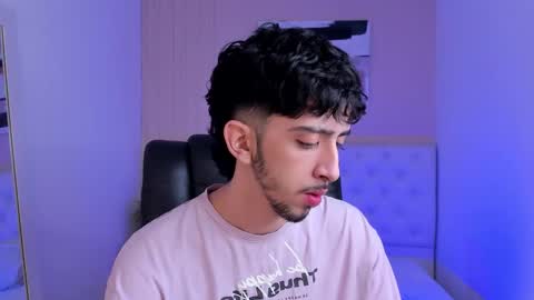 salvatore  online show from September 24, 8:45 pm