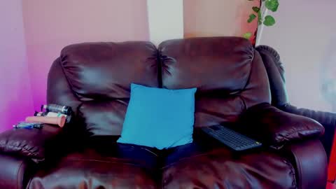 Snapshot of salvattore_muller chatting on May 28, 12:08 am Salvatore online show from May 28, 12:08 am