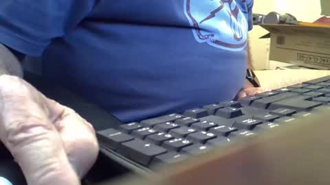 Snapshot of sam1151 chatting on February 26, 1:21 am niceone51 online show from February 26, 1:21 am