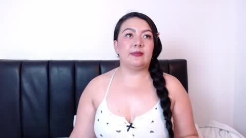 Snapshot of sam__savage chatting on April 29, 9:10 pm samanta online show from April 29, 9:10 pm