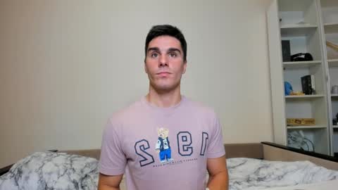 Snapshot of sam_huston18 chatting on December 7, 5:20 pm BACK IN 2 WEEKS online show from December 7, 5:20 pm