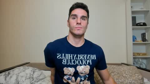 Snapshot of sam_huston18 chatting on December 8, 6:06 pm BACK IN 2 WEEKS online show from December 8, 6:06 pm