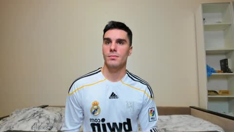 Snapshot of sam_huston18 chatting on December 24, 9:11 pm BACK IN 2 WEEKS online show from December 24, 9:11 pm