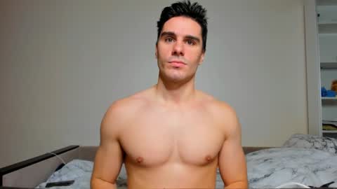 Snapshot of sam_huston18 chatting on January 22, 5:59 am BACK IN 2 WEEKS online show from January 22, 5:59 am