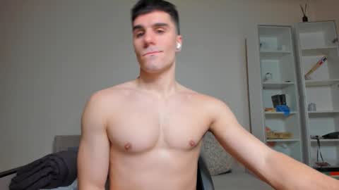 Snapshot of sam_huston18 chatting on March 4, 11:11 pm BACK IN 2 WEEKS online show from March 4, 11:11 pm