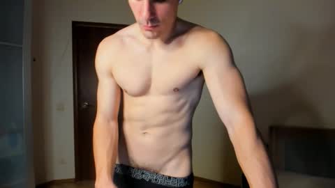 Snapshot of sam_huston18 chatting on September 16, 10:11 pm BACK IN 2 WEEKS online show from September 16, 10:11 pm