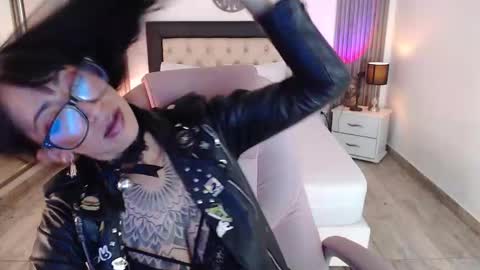 SAM MANSON online show from February 6, 6:24 pm