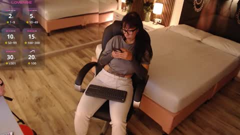 SAM MANSON online show from November 24, 2:06 pm