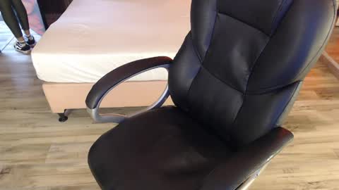 SAM MANSON online show from April 9, 12:10 pm