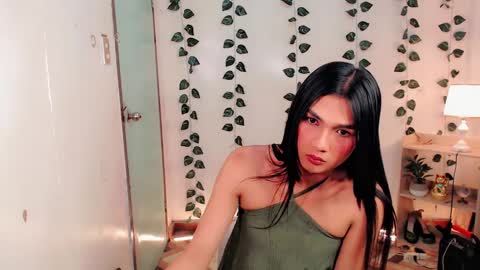 Snapshot of sam_mitinair chatting on February 12, 7:23 am sam online show from February 12, 7:23 am