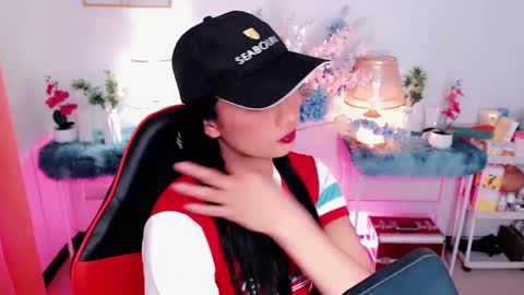 Snapshot of sam_mitinair chatting on February 18, 10:36 pm sam online show from February 18, 10:36 pm